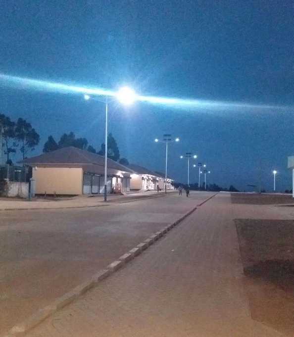 江州区非洲科特迪瓦太阳能路灯工程